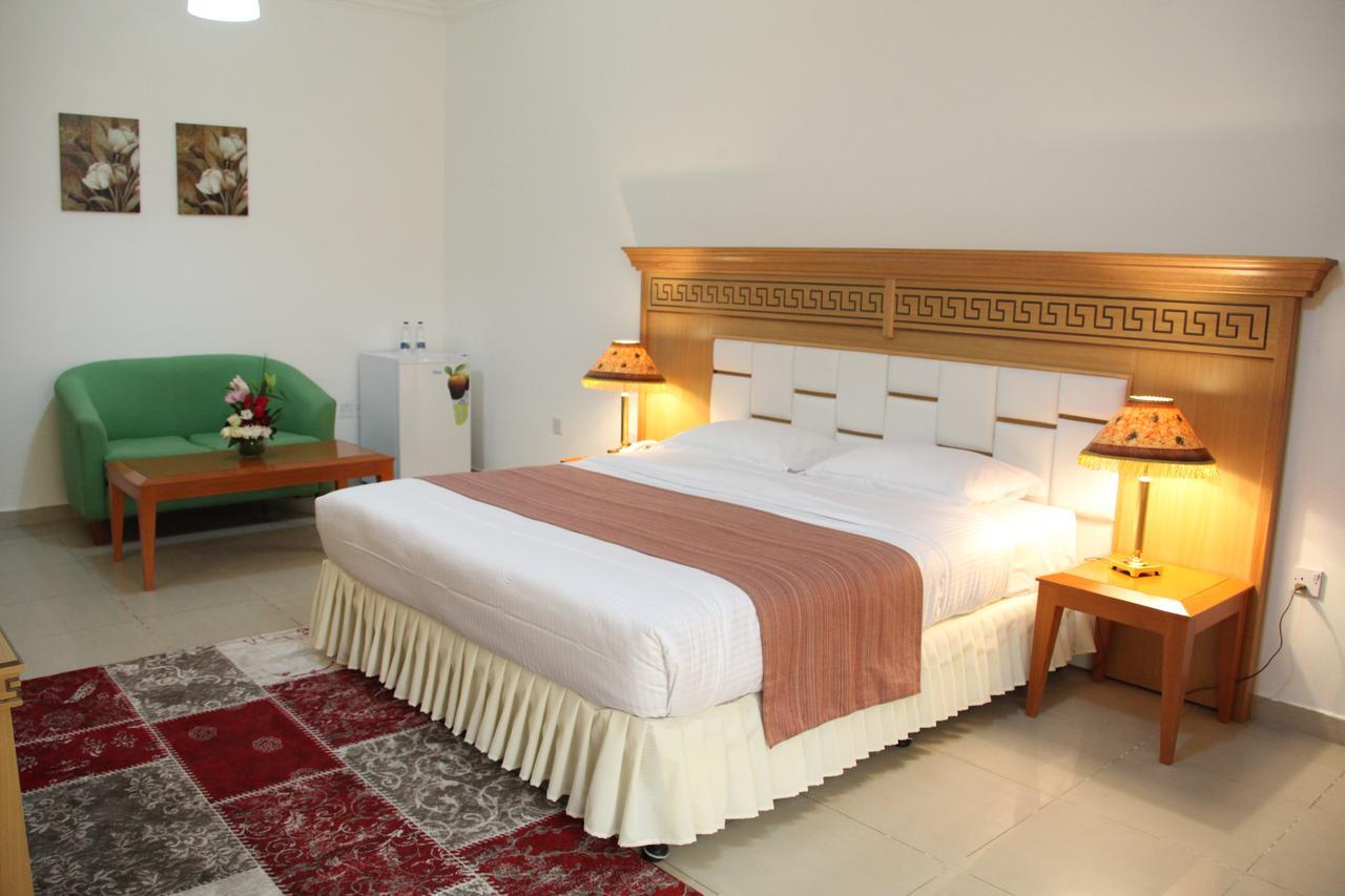 Flamingo Hotel Apartment Абу Даби Екстериор снимка