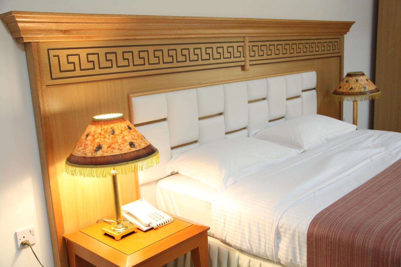 Flamingo Hotel Apartment Абу Даби Екстериор снимка