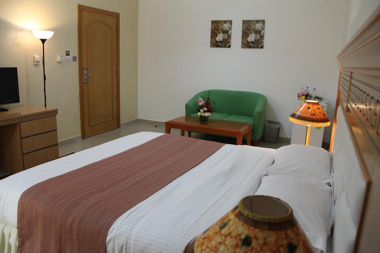 Flamingo Hotel Apartment Абу Даби Екстериор снимка