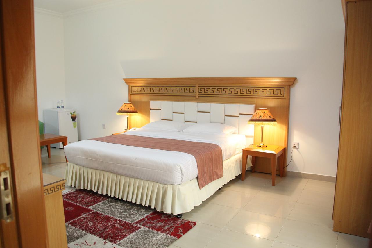 Flamingo Hotel Apartment Абу Даби Екстериор снимка