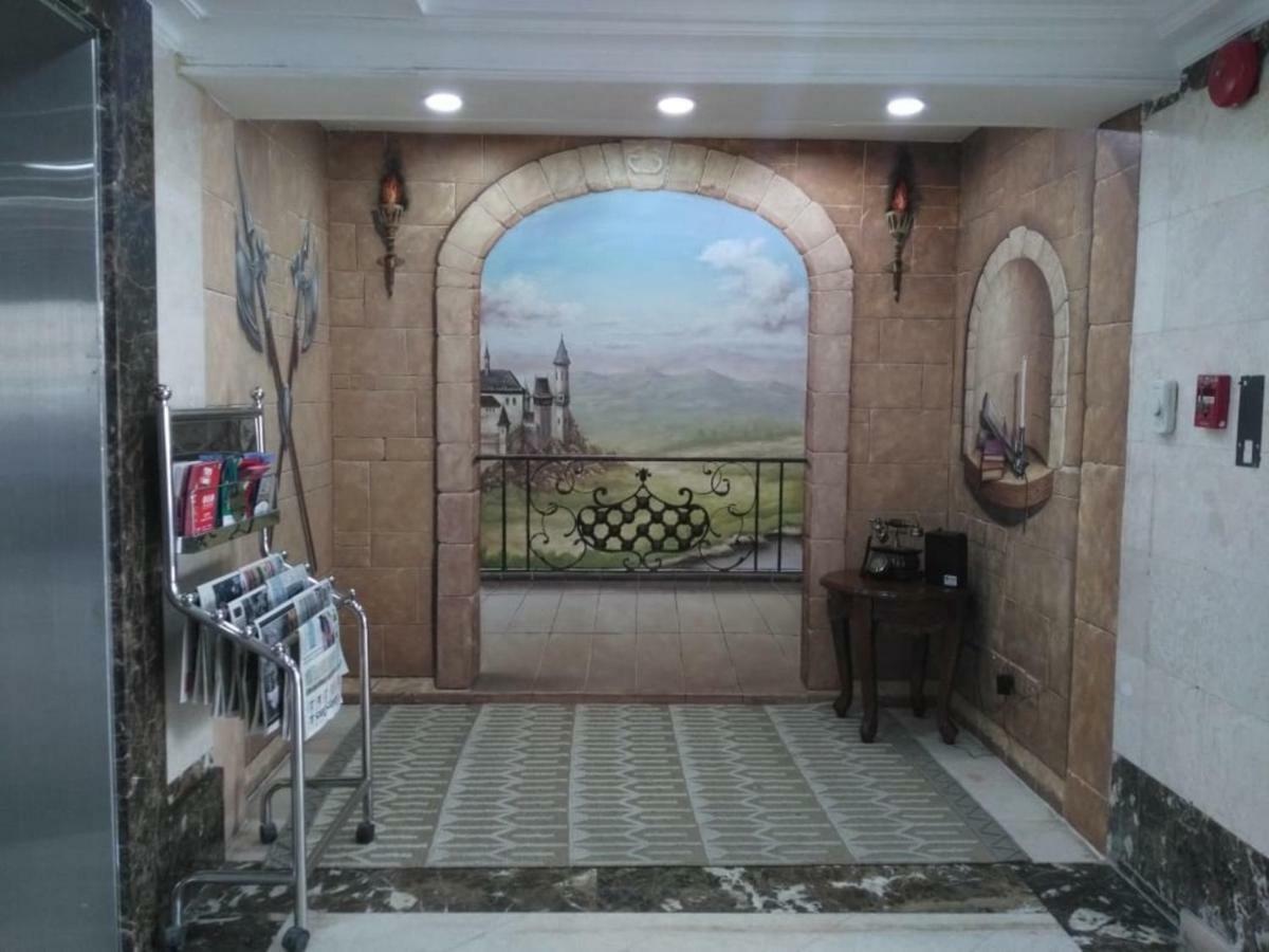 Flamingo Hotel Apartment Абу Даби Екстериор снимка